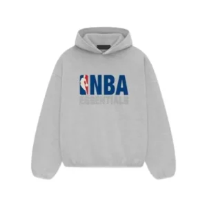 Sudadera Essentials NBA Pullover Logo Hoodie gris con logo NBA y texto Essentials en el frente