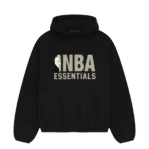 Essentials NBA Hoodie negra con texto NBA Essentials en el pecho y logo NBA integrado en el diseño