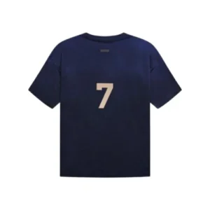 Camiseta Fear of God Essentials 7 Azul Marino vista frontal con estampado Essentials 7, cuello redondo y ajuste relajado.