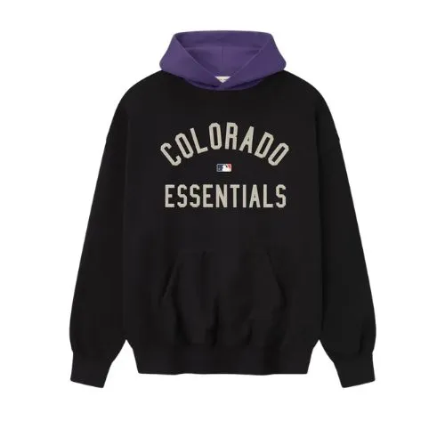 Sudadera con capucha Essentials Rockies Vista frontal de la sudadera con capucha Essentials Rockies, confeccionada en algodón premium con corte oversize y estilo deportivo.